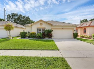7607 Colony Lake Dr, Boynton Beach, FL 33436
