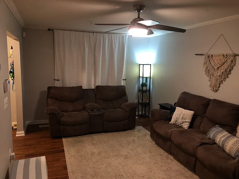 212 Edge Creek Ln — Photo 42