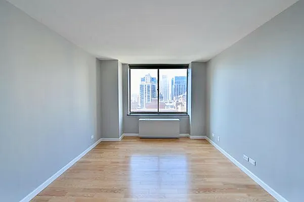 Rented by T&T Real Estate | media 19