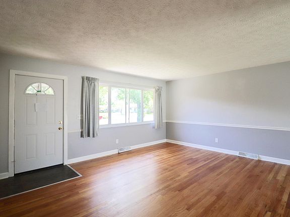 3rd image of 5075 Kingshill Dr