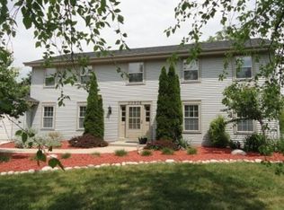 30936 Kramer Dr, Waterford, WI 53185