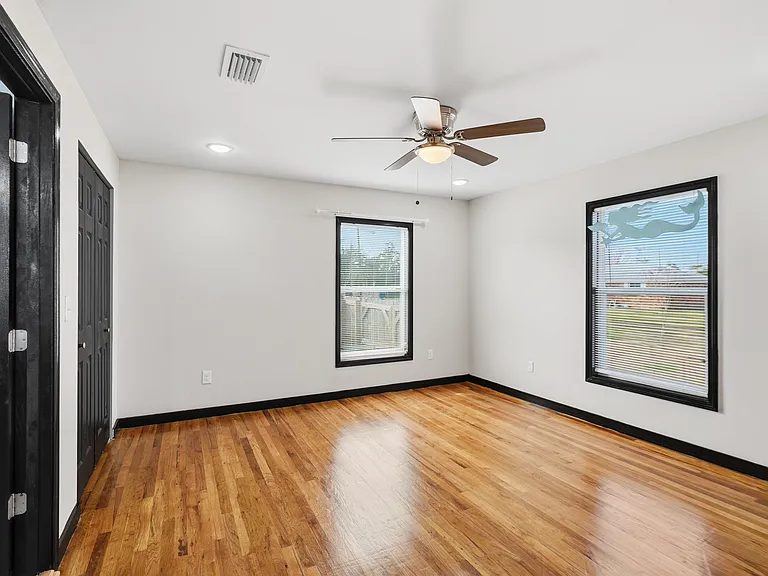 1808 Chestnut Ave — Photo 23