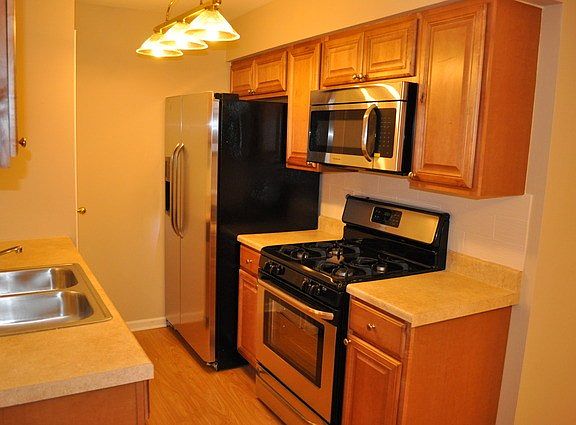 2nd image of 675 Heritage Dr #7-207