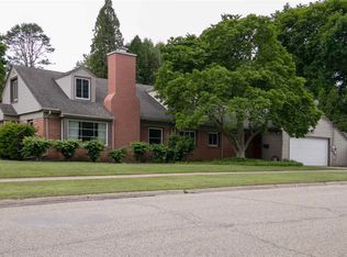 2336 Harlem Blvd, Rockford, IL 61103