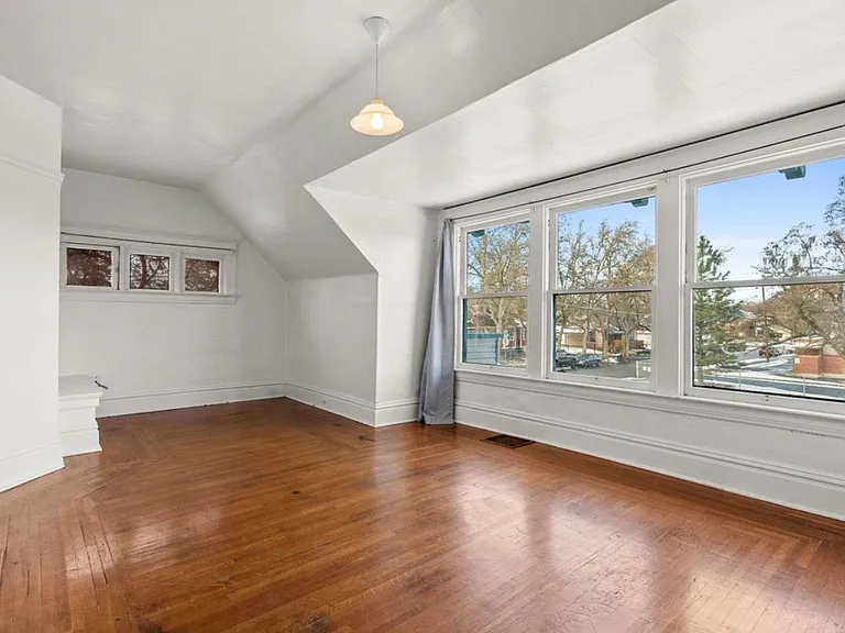 1027 W Maxwell Ave #2 — Photo 9