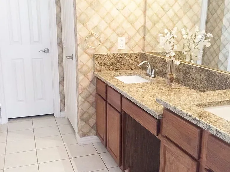 2902 Cedar Wood Dr — Photo 7