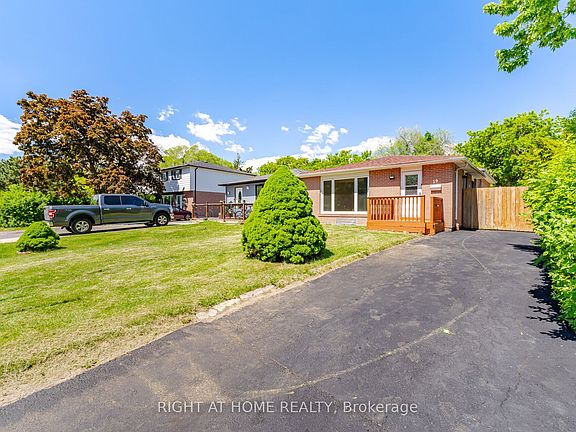 2nd image of 59 Edenborough Dr