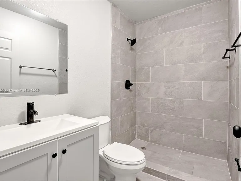 861 NW 6th Ave #1 — Photo 11