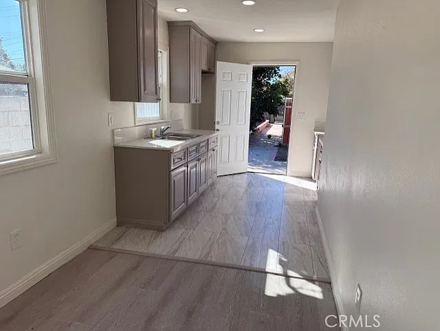 2 bed, 774 sqft, $2,700 — Photo 3