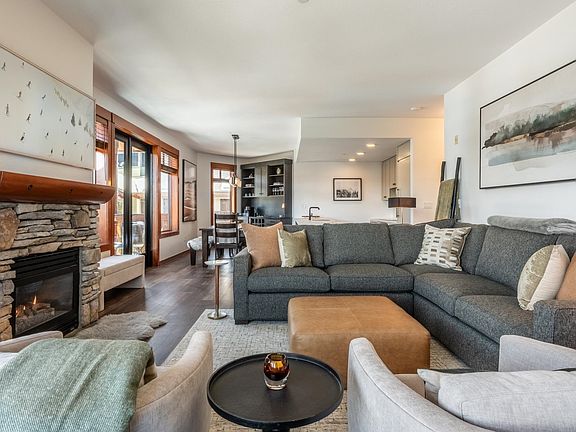3rd image of 6201 Minaret Rd #2430