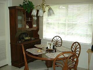 Breakfast room