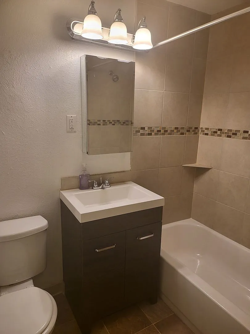 2526 Clay St. — Photo 4