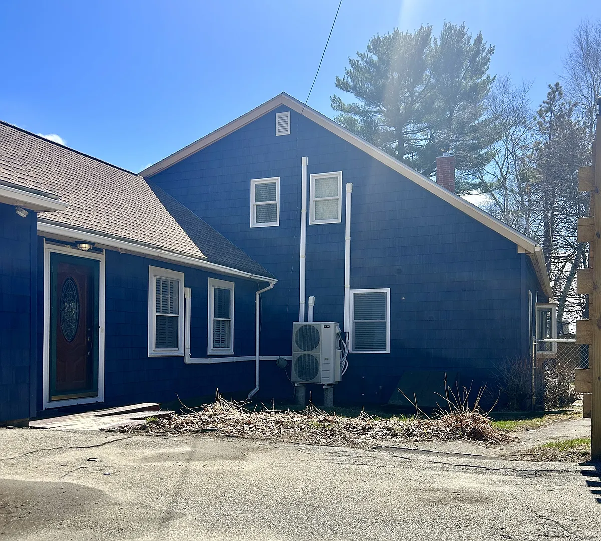 Building Photo - 337 Route 133
