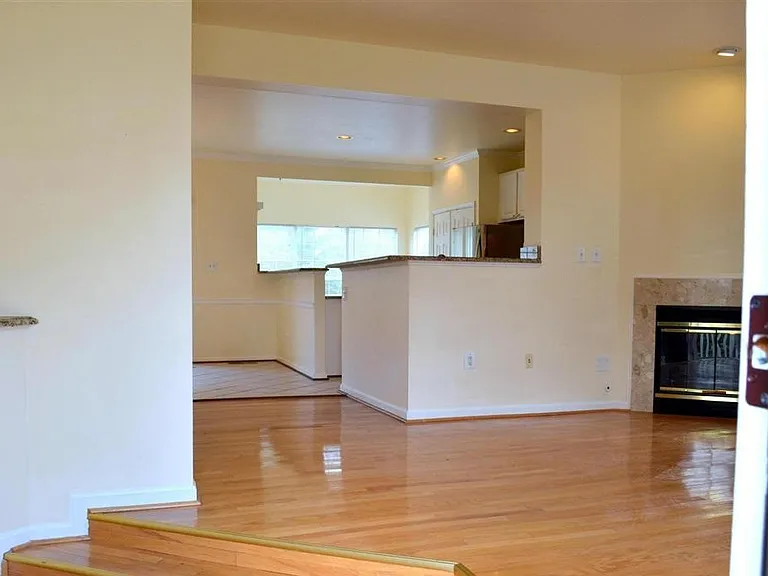 6863 Drifton Ct — Photo 16