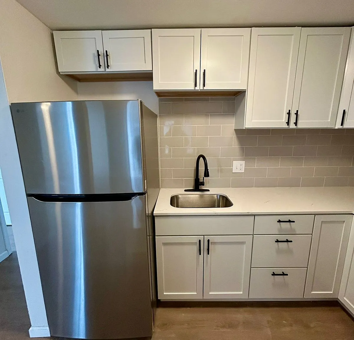 3 bed, 1300 sqft, $1,595 — Photo 2