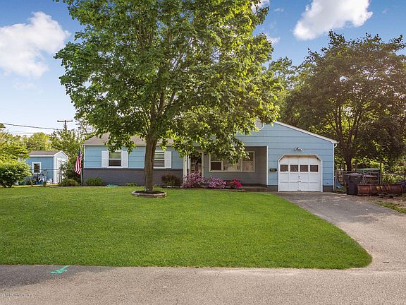 2nd image of 115 Silver Dr