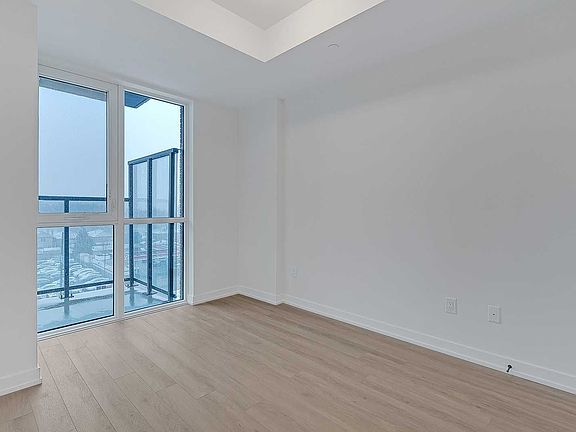 5th image of 2300 Saint Clair Ave W #623