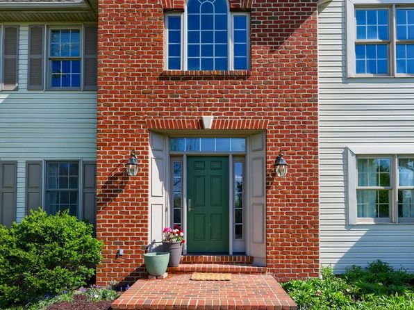 804 Paddington Dr, Lancaster, PA 17601