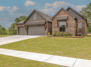 26 E 32nd St, Sand Springs, OK 74063