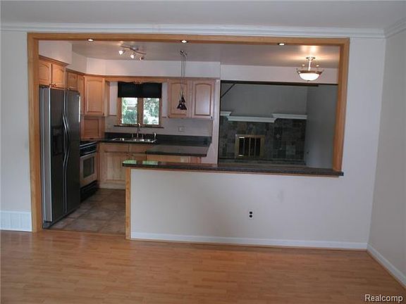 4th image of 11267 Morgan Ave