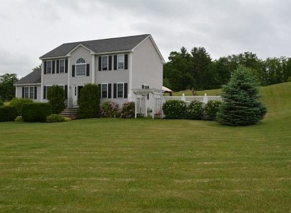3rd image of 18 Longwood Ave