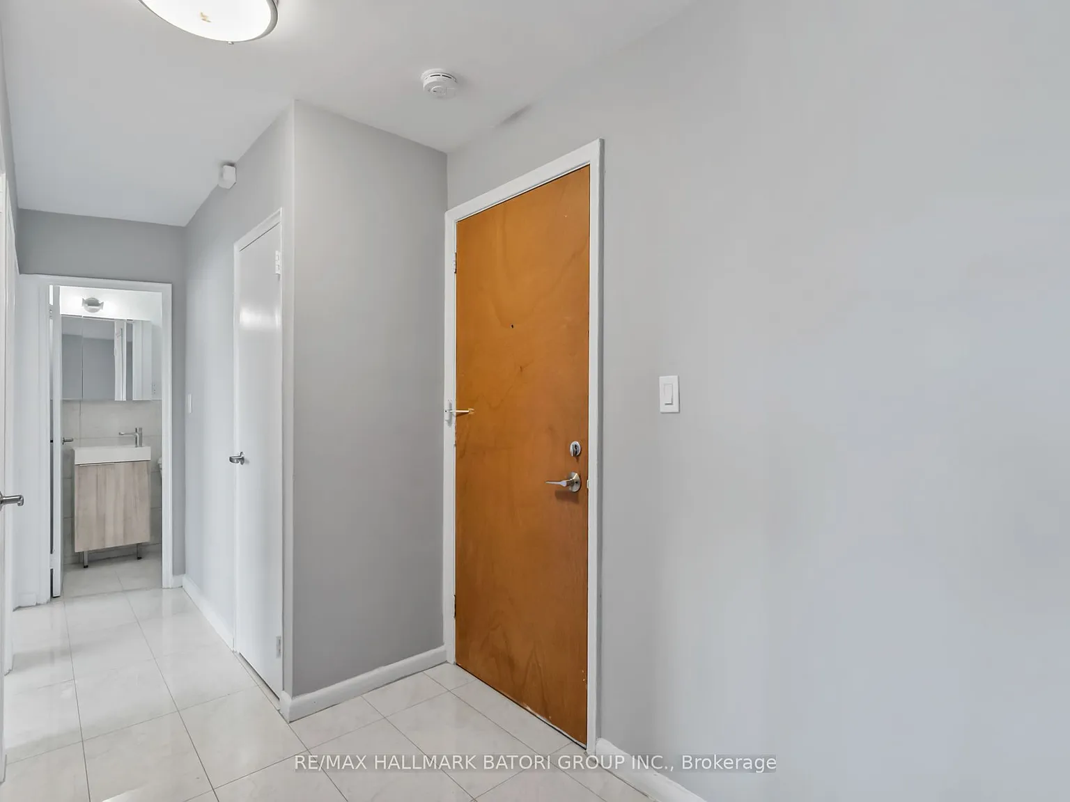 2 bed, $3,200 — Photo 4