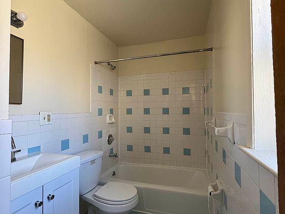 5th image of 167-05 Hillside Ave #1B
