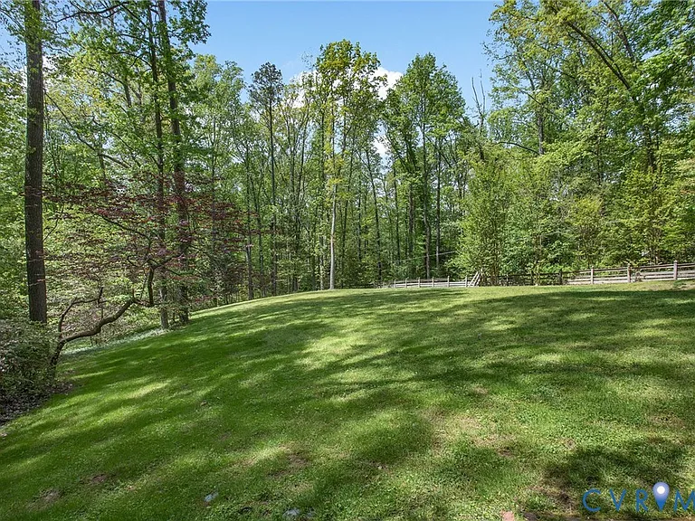 9900 Kingsbridge Rd — Photo 44