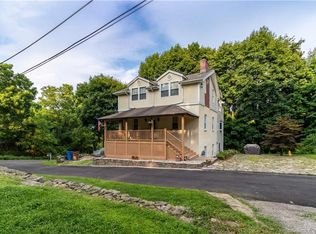 18 Blacks Hill Rd, Shelton, CT 06484