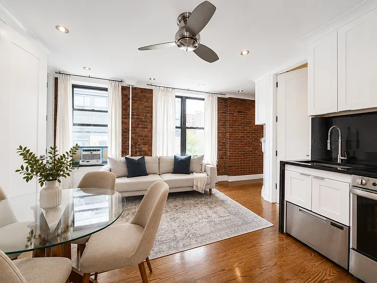 356 E 13th St #2 — Photo 1