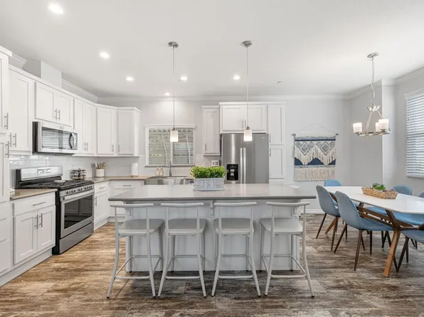 74711 Dillon Rd #309, Desert Hot Springs, CA 92241
