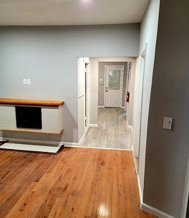 4th image of 50 Hazelwood Ave #2