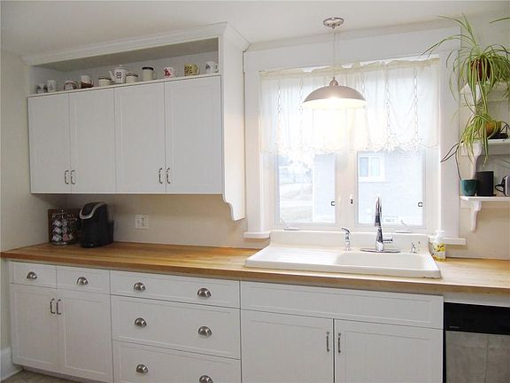 5th image of 555 Hamilton St