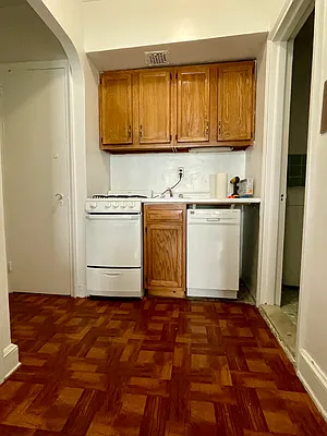 Rented by Building Equity Real Estate LLC | media 9