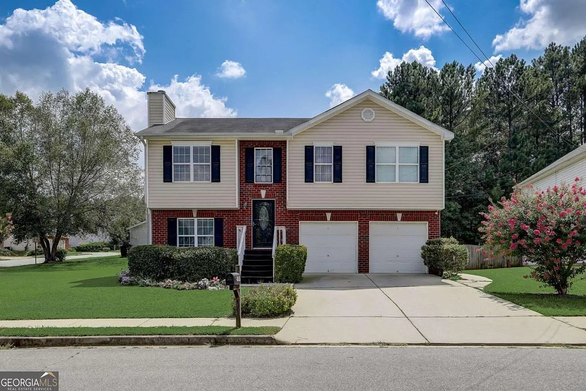 1591 Marceau Dr photo 1