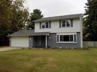 23000 Leslie Ln, Elkhart, IN 46516