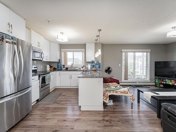 3rd image of 2229 44th Ave NW #302