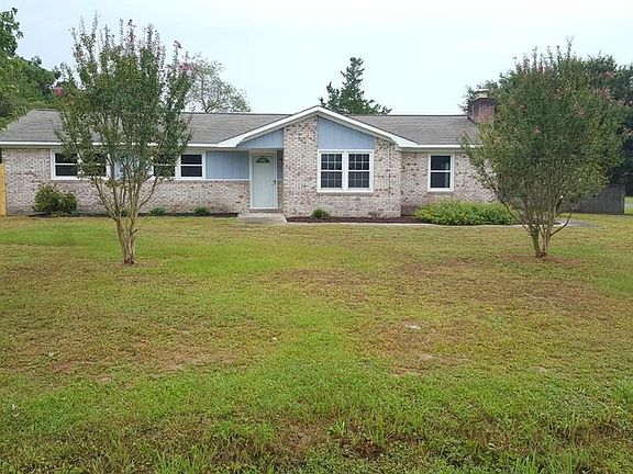 2nd image of 301 Yulan Dr