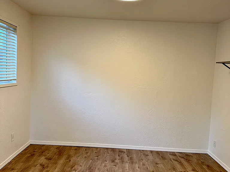 1720 N Navajo Dr — Photo 3