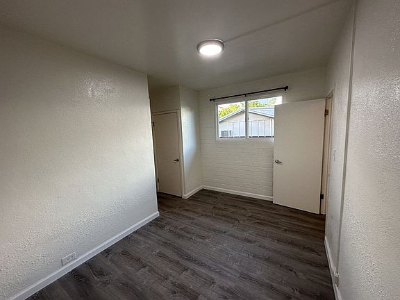 5th image of 2048 S Beretania St #D