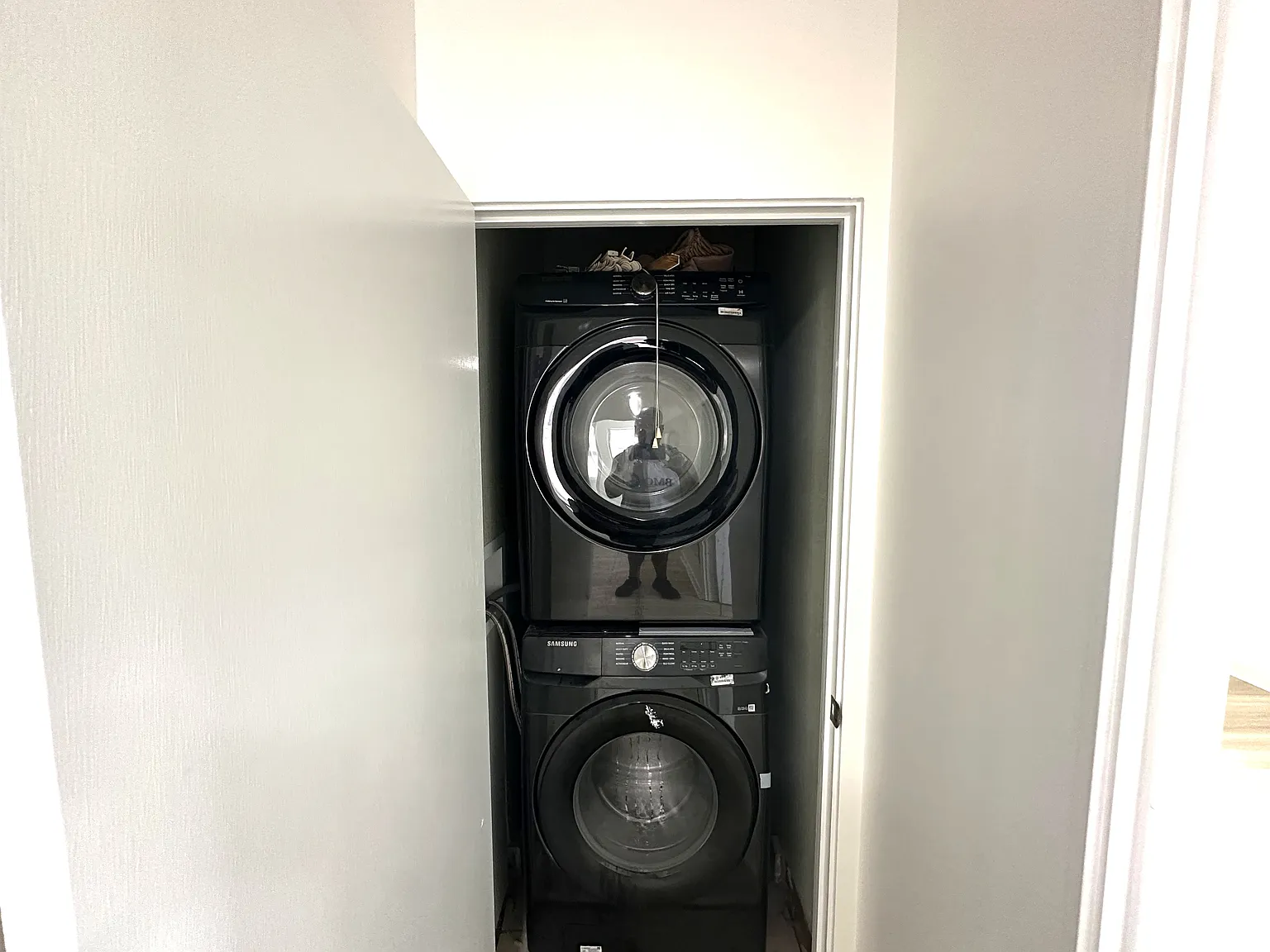 3 bed, 1000 sqft, $2,750 — Photo 3