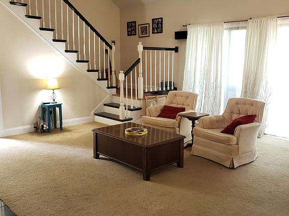 2nd image of 3049 Green Hill Dr