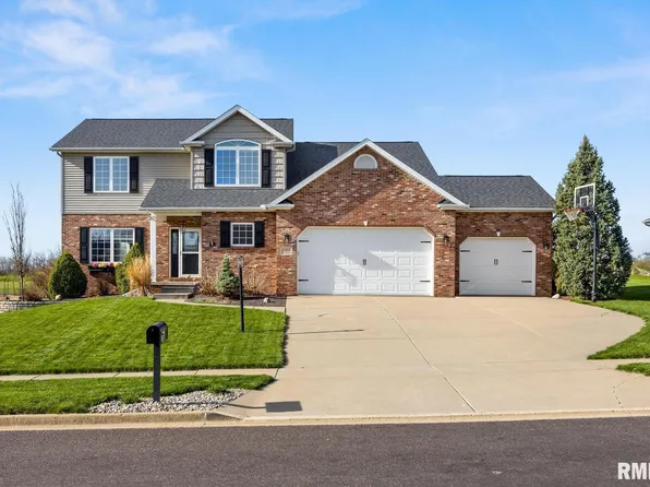 1008 Greenbrier Ln, Washington, IL 61571