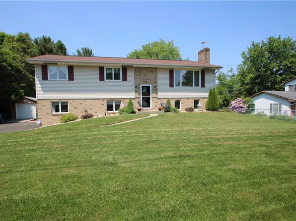 105 Drushel Dr, Connoquenessing, PA 16027