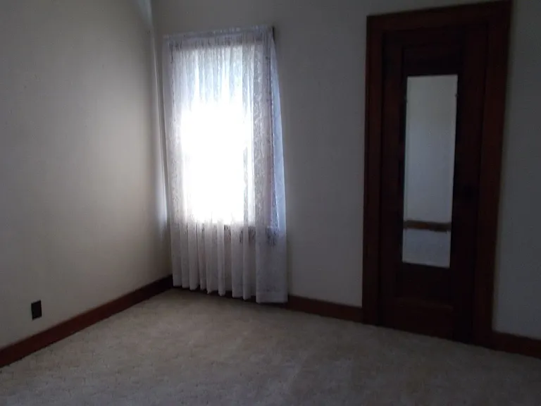 3611 Chester Blvd — Photo 22