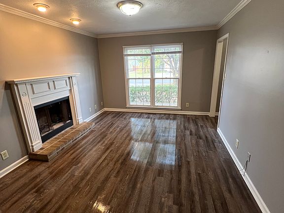 5th image of 470 Bamburg Dr