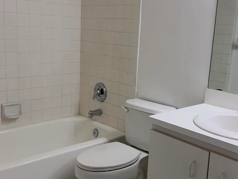 7640 Forest Green Ln — Photo 8