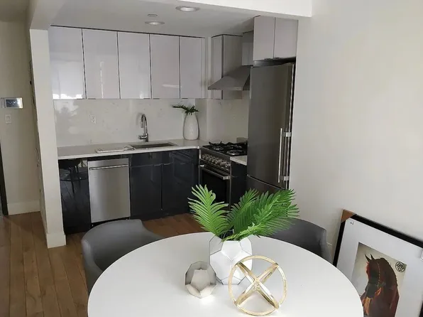 27-05 41st Avenue image 3 of 9