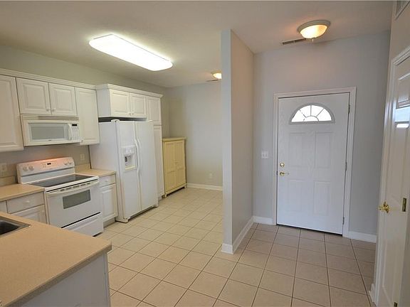 3rd image of 2844 Whispering Shores Dr