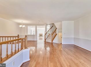 20926 Sandstone Sq, Sterling, VA 20165